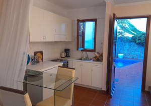 Calergi Residence 9 - 1BDR/1LVR Stylish Apartment-Pool Paradise - MONTHLY OFFERS