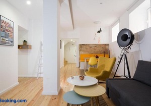 Casa do Castelo 1- Work or Relax in the Historic heart of Lisbon!