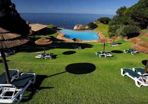 Casa Pastrano right on the beach and 3 communal pools