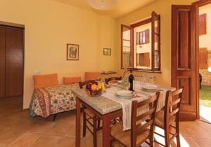 Casale Del Borgo 6 in Querce