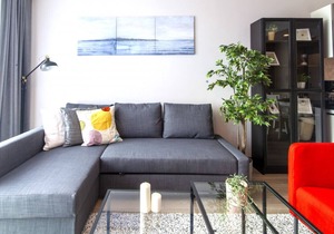 Central Residence Flat with Balcony in Fikirtepe