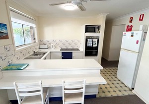 Chel-sea - Modern 3-bedroom home with a sleep out in the garage in peaceful Hat Head