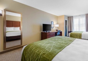 Comfort Inn & Suites at CrossPlex Village