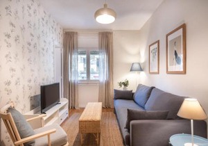 Comfortable 3-Bedroom Apartment next to Sagrada Familia, Barcelona