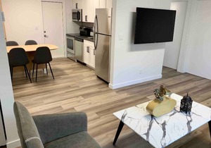Cozy 2 bedroom apartments - Centrally Located!