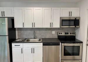 Cozy 2 bedroom apartments - Centrally Located!