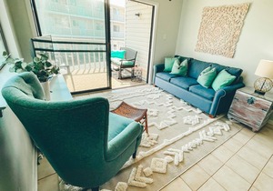 Cozy & Clean condo on Wolf Bay in Orange Beach. Beautiful Sunsets on the Pier.