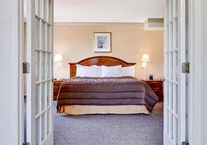 Days Inn by Wyndham Birmingham/West