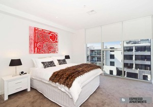 Espresso Apartments - Bay Views Port Melbourne