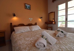 Frankis Apartments Agios Spyridonas Perithia