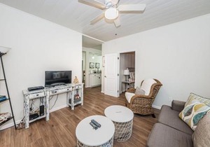 Frenchy's Cottage 482
