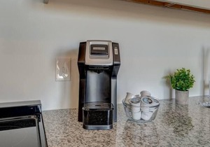 Frontdesk | Modern Studio Apt near UAB Hospitals