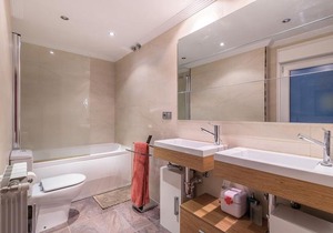 Gros Beach Apartment