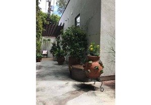 Guest house, Historical Area, Close to Beverly Hills, and Studios