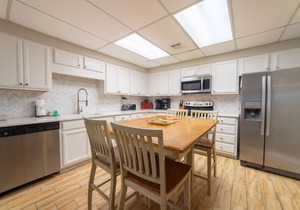 Gulf Front Condo | Outdoor & Indoor Pools!