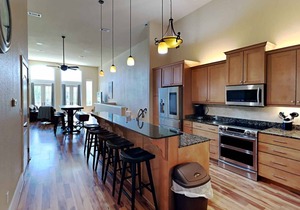 Historic Aragon Executive Apartment