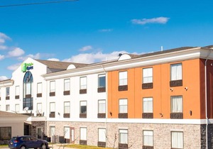 Holiday Inn Express Hotel & Suites Chester