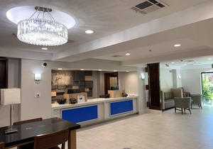 Holiday Inn Express Hotel & Suites Woodland Hills, an IHG Hotel