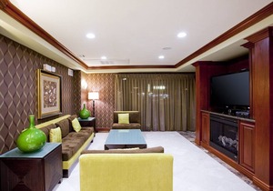 Holiday Inn Express Hotel & Suites Woodland Hills, an IHG Hotel