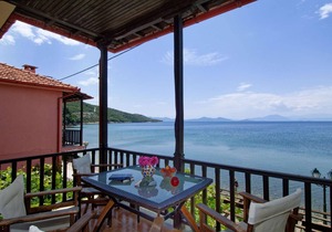 House in Lefokastro - in front of the beach + Wi-Fi #4