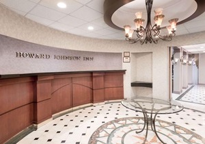 Howard Johnson by Wyndham Newburgh