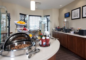 King Suite | Free Daily Breakfast. Pool, Hot Tub & Gym Access.