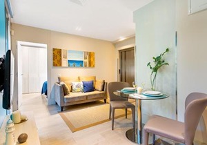Kronos on the beach Suite 2