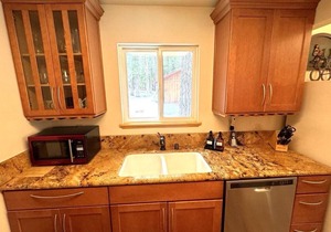 LAKE TAHOE W.Shore Cabin, Tahoe Pines/Homewood, Sleeps 4-6, Wifi, Cable