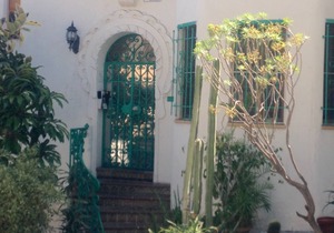 Luxurious 1600ft, Hollywood Hills NEW LISTING!