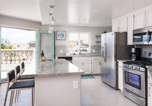 Luxurious Penthouse in Mission Beach! Ocean-Bay Views/Balcony/WiFi/Parking!