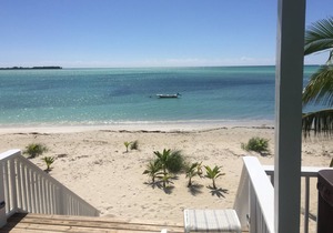 Luxury Oceanfront with HOT TUB - BOAT, kayaks, paddleboards included -PARADISE!