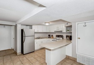 Midtown, Minutes to the Beach! Highlands Unit-C