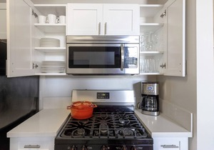 Mod Westwood 2BR, nr. UCLA & Westwood Village, by Blueground