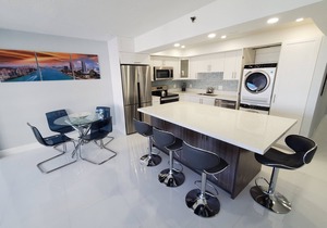 Modern 3 Bedroom with Ocean Views - 1104