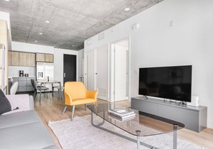 Modern Downtown 1BR w/Pool, Gym & W/D near Staples Center, by Blueground