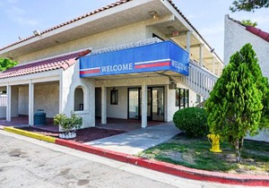 Motel 6-Barstow, CA