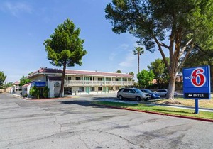 Motel 6-Barstow, CA