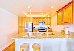 Newport Beach combo property with oceanfront balconies in ideal location