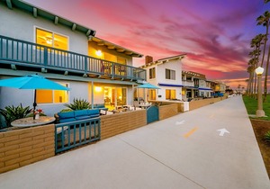 Newport Beach condo with oceanfront patio in ideal location