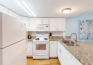 Perdido Dunes condo with patio, AC, washer/dryer - walk to beaches