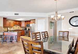 Phoenix X 3BR, Beachfront!