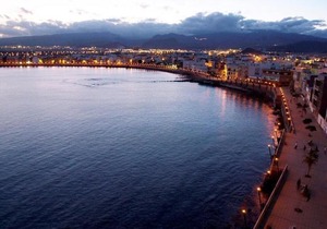 Playa de Arinaga three bedroom apartment