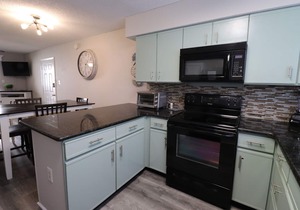 Riverside Condo with access to beach and bay!