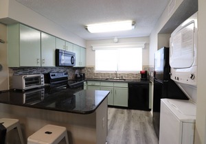 Riverside Condo with access to beach and bay!