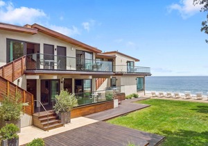 SA Beach Suites #4 - Luxury Suite on Carbon Beach 1 Bedroom/Living room