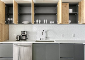 Sleek Downtown 1BR w/Pool, Gym & W/D near Staples Center, by Blueground