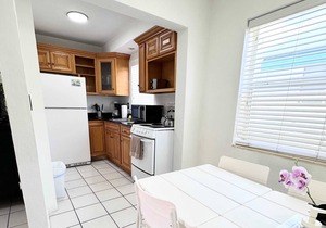 Southwinds #5 for 5 guests -Near the beach