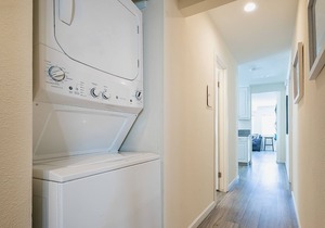 Spacious condo just steps to sand & central location with sundeck & views