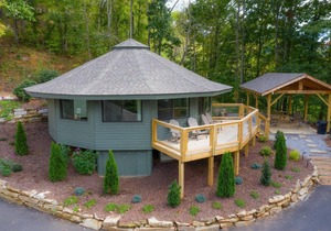 Springdale Treehouse Lodging 4