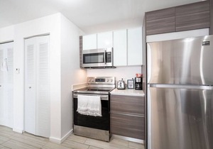 Subtle 2 Bed in Edgewater/Downtown W/Free Parking
